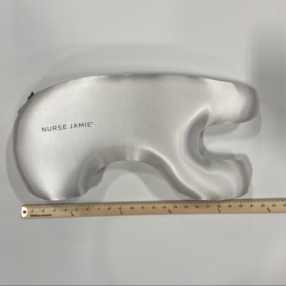 COPY - Nurse Jamie Age Defy Memory Foam Pillow - Picture 4 of 6